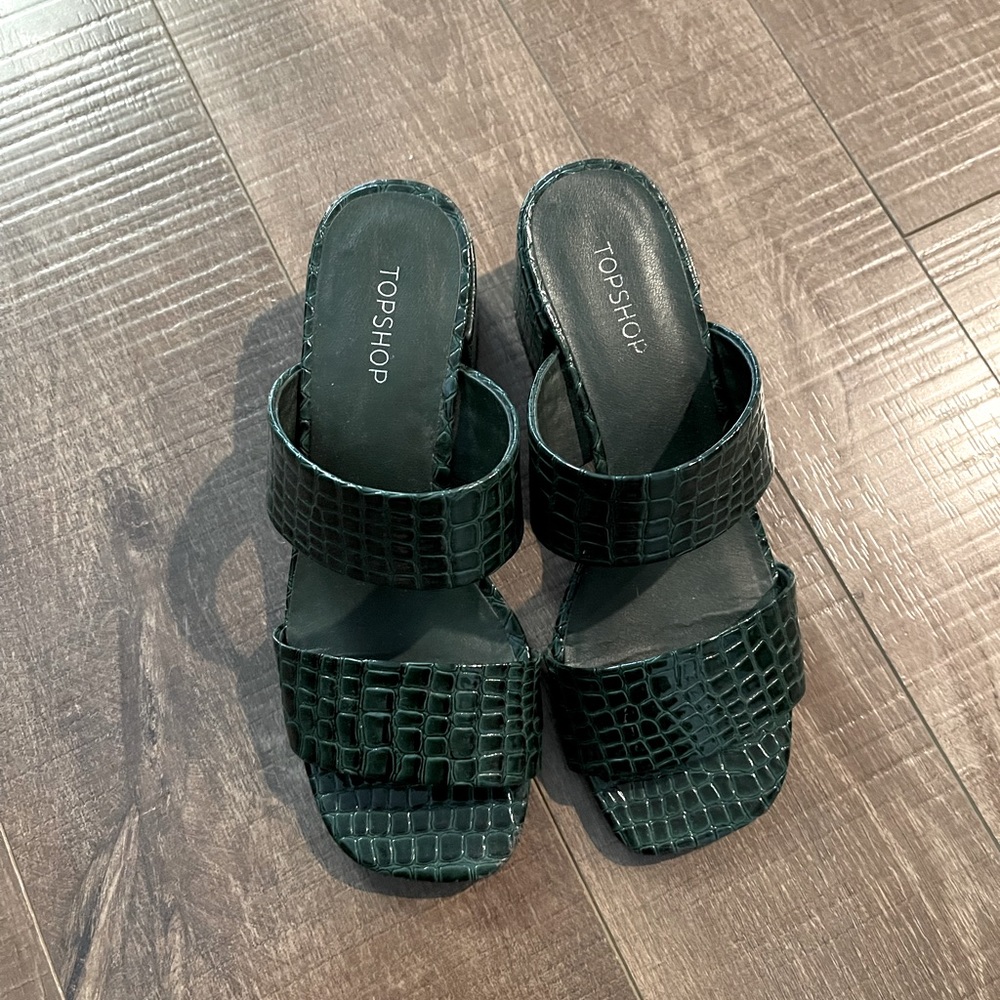 TOPSHOP Faux Snake Sandal Slippers, Size 5